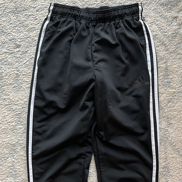 Adidas joggers - Picture 2 of 5